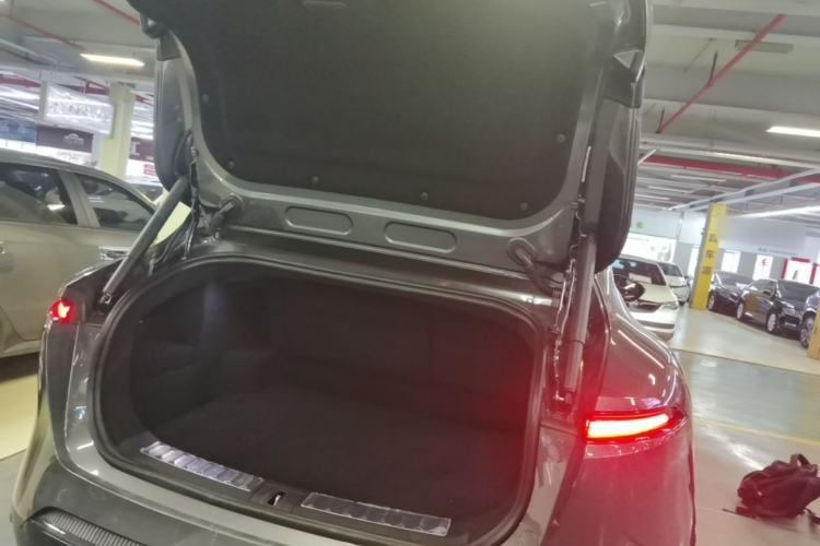 Used Avatr 11 2025 Year Updated Max Extended-Range Version Trunk