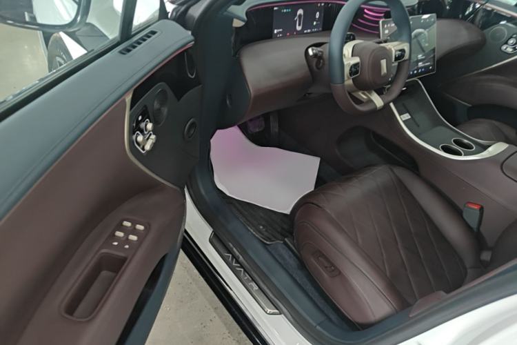 Used Avatr 11 2025 Ultra Extended-Range Edition Driver Seat