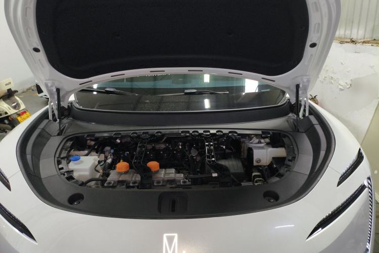 Used Avatr 11 2025 Year Updated Max Extended-Range Version Engine Bay