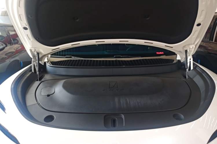 Used Avatr 11 2025 Year Updated Max Extended-Range Version Engine Bay