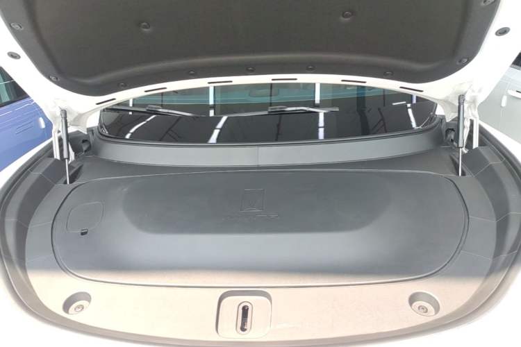 Used Avatr 11 2025 Ultra Extended-Range Edition Engine Bay