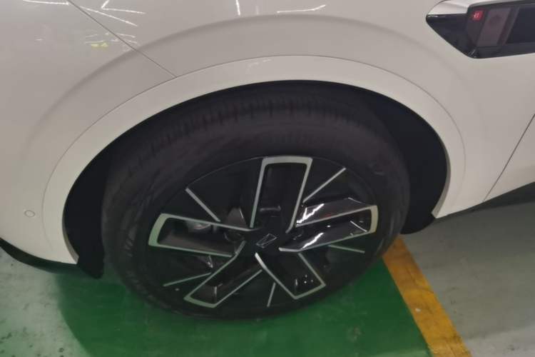 Used Avatr 11 2025 Max Extended-Range Edition Exterior 4