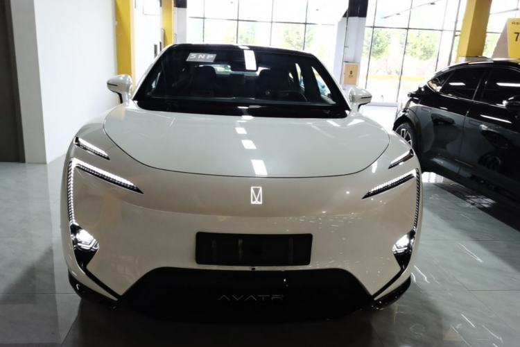 Used Avatr 11 2025 Ultra Extended-Range Edition Front