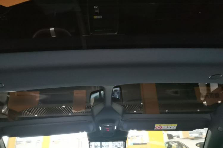 Used Avatr 11 2025 Year Updated Max Extended-Range Version Headliner