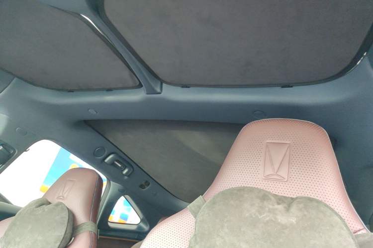 Used Avatr 11 2025 Ultra Extended-Range Edition Headliner