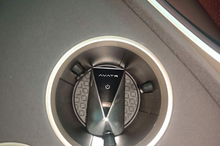 Used Avatr 11 2025 Year Updated Max Extended-Range Version Interior 1