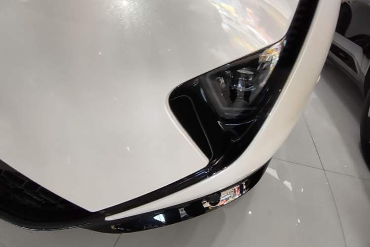 Used Avatr 11 2025 Year Updated Max Extended-Range Version Left Front Headlight