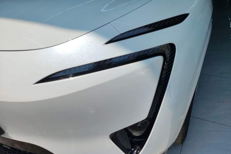 Used Avatr 11 2025 Ultra Extended-Range Edition Left Front Headlight