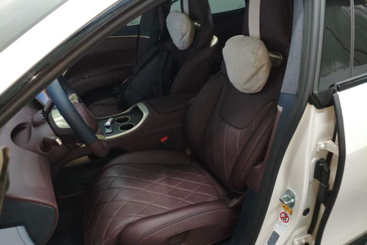 Used Avatr 11 2025 Year Updated Max Extended-Range Version Left Front Seat