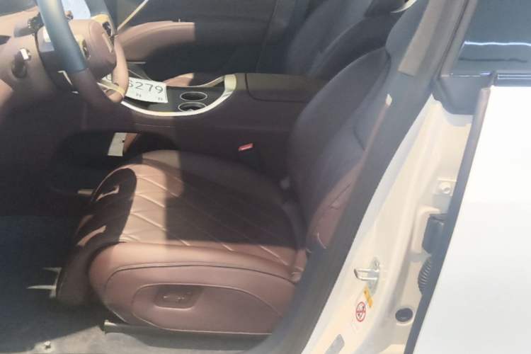 Used Avatr 11 2025 Year Updated Max Extended-Range Version Left Front Seat