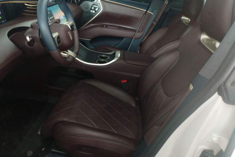 Used Avatr 11 2025 Ultra Extended-Range Edition Left Front Seat