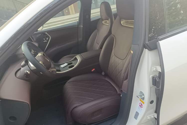 Used Avatr 11 2025 Max Pure Electric Edition Left Front Seat