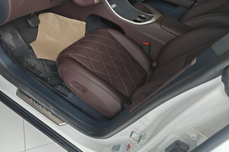 Used Avatr 11 2025 Ultra Extended-Range Edition Left Front Seat
