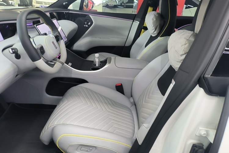 Used Avatr 11 2025 Year Updated Max Extended-Range Version Left Front Seat
