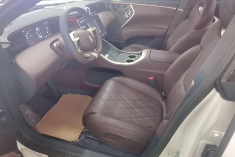 Used Avatr 11 2025 Max Extended-Range Edition Left Front Seat