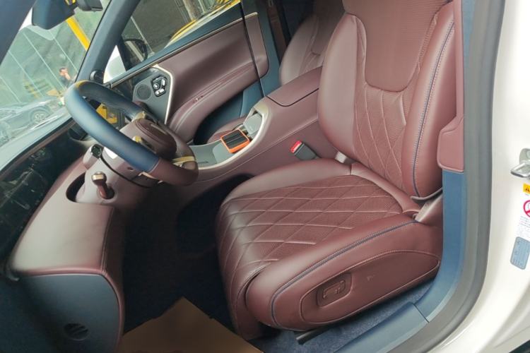 Used Avatr 11 2025 Year Updated Max Extended-Range Version Left Front Seat