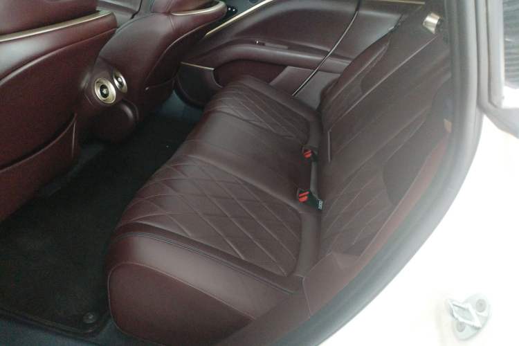 Used Avatr 11 2025 Ultra Extended-Range Edition Left Rear Seat