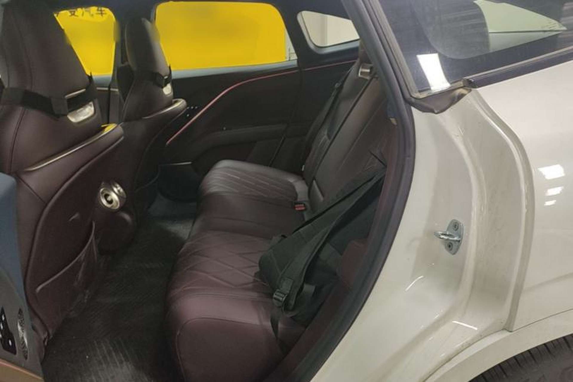 Used Avatr 11 2025 Max All-Electric Four-Wheel Drive Left Rear Seat