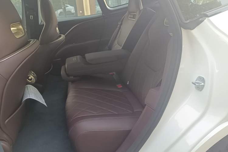 Used Avatr 11 2025 Max Pure Electric Edition Left Rear Seat