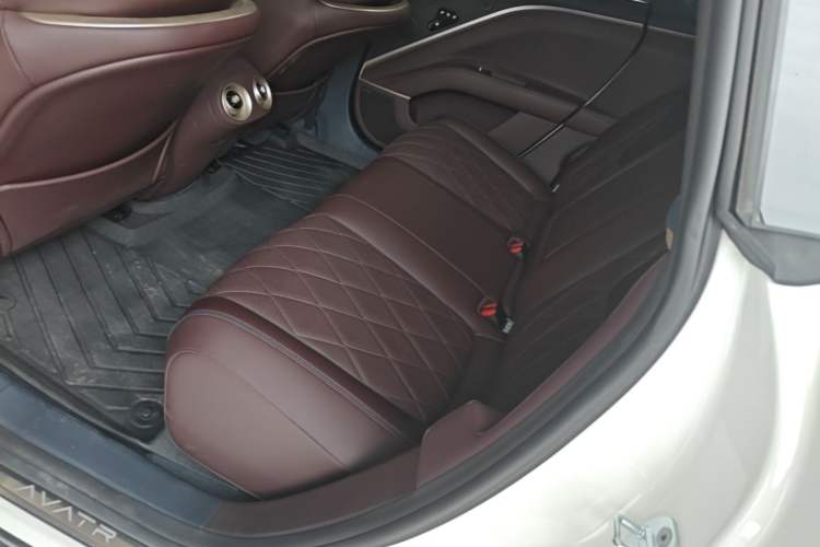 Used Avatr 11 2025 Ultra Extended-Range Edition Left Rear Seat