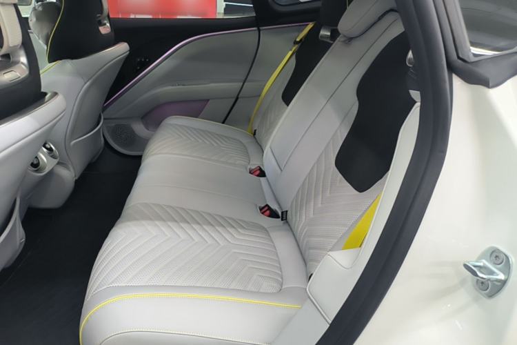 Used Avatr 11 2025 Year Updated Max Extended-Range Version Left Rear Seat