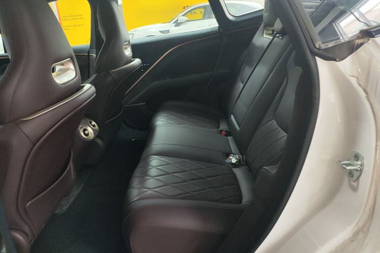 Used Avatr 11 2025 Ultra Extended-Range Edition Left Rear Seat
