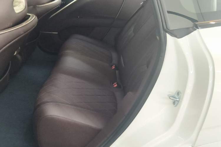 Used Avatr 11 2025 Year Updated Max Extended-Range Version Left Rear Seat