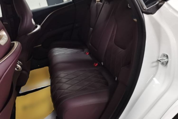 Used Avatr 11 2025 Ultra Extended-Range Edition Left Rear Seat