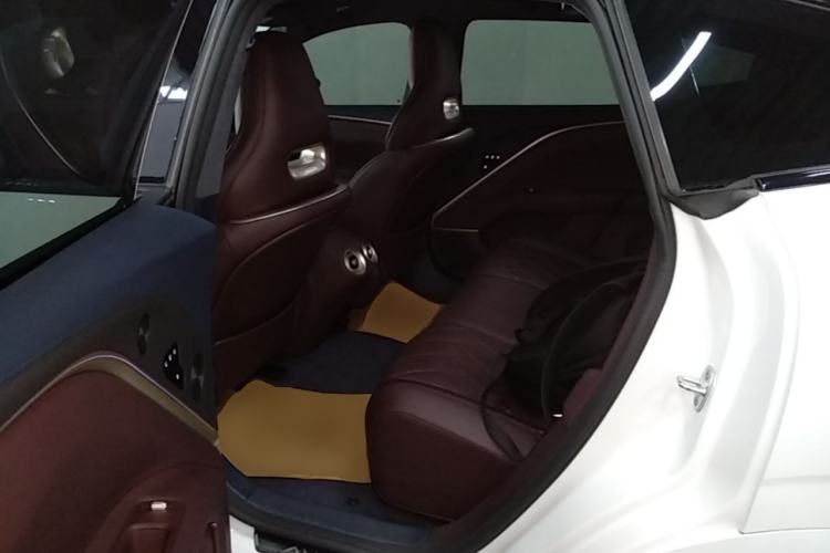 Used Avatr 11 2025 Year Updated Max Extended-Range Version Left Rear Seat