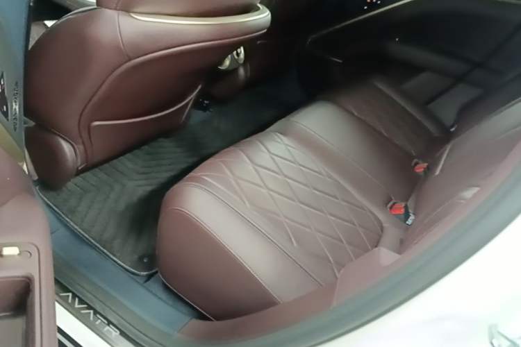 Used Avatr 11 2025 Year Updated Max Extended-Range Version Left Rear Seat