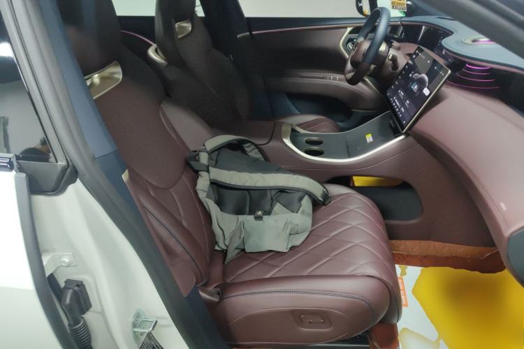 Used Avatr 11 2025 Max Pure Electric Edition Right Front Seat