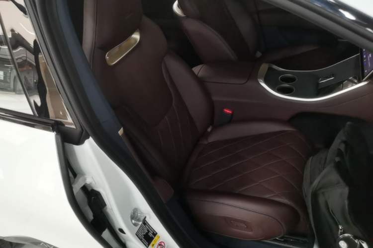 Used Avatr 11 2025 Year Updated Max Extended-Range Version Right Front Seat