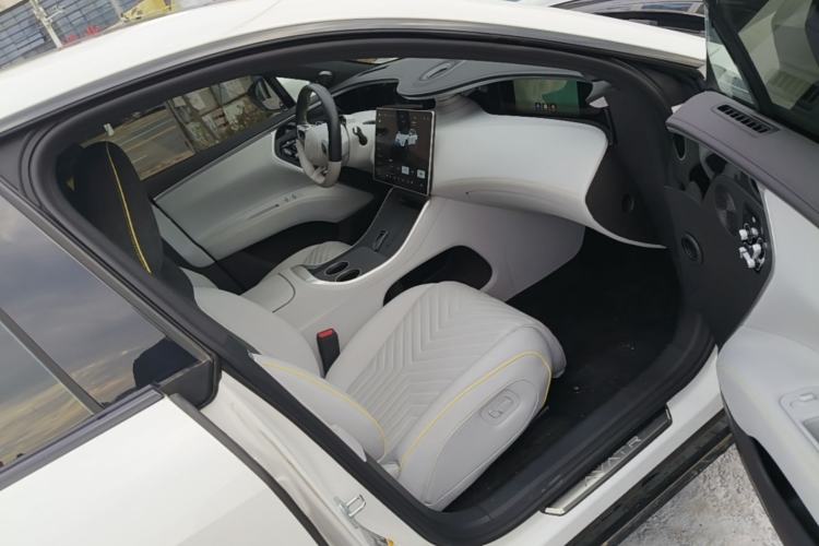 Used Avatr 11 2025 Year Updated Max Extended-Range Version Right Front Seat