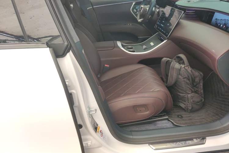 Used Avatr 11 2025 Year Updated Max Extended-Range Version Right Front Seat
