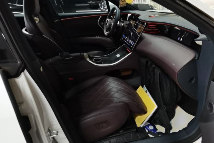 Used Avatr 11 2025 Ultra Extended-Range Edition Right Front Seat