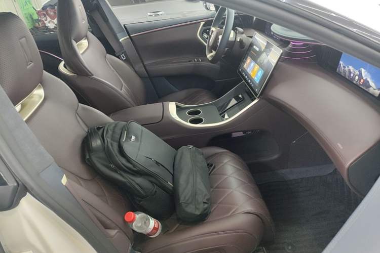 Used Avatr 11 2025 Year Updated Max Extended-Range Version Right Front Seat