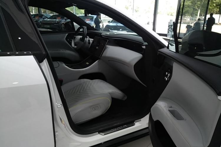 Used Avatr 11 2025 Max All-Electric Four-Wheel Drive Right Front Seat