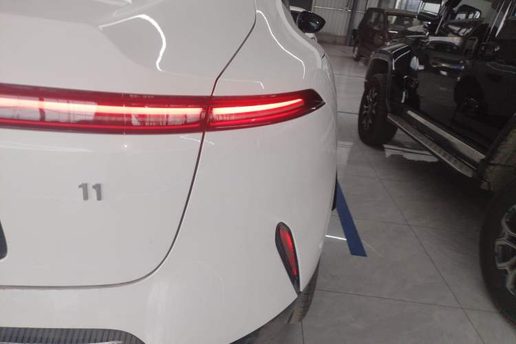 Used Avatr 11 2025 Ultra Extended-Range Edition Right Rear Taillight