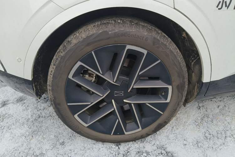 Used Avatr 11 2025 Year Updated Max Extended-Range Version Right Rear Wheel Hub