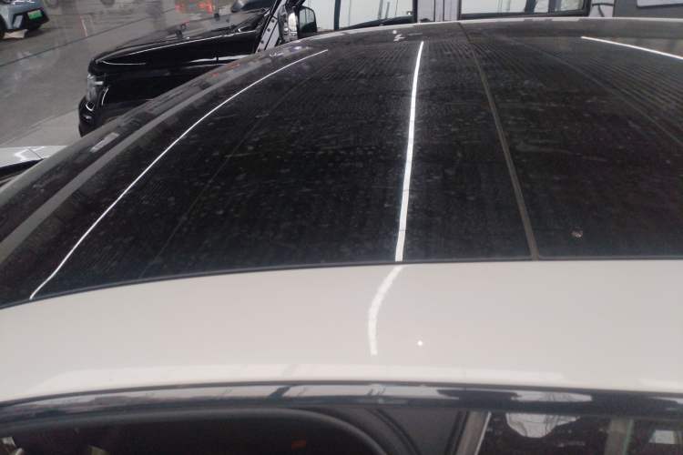 Used Avatr 11 2025 Ultra Extended-Range Edition Roof