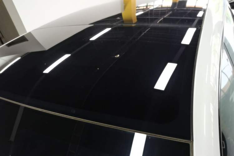 Used Avatr 11 2025 Ultra Extended-Range Edition Roof