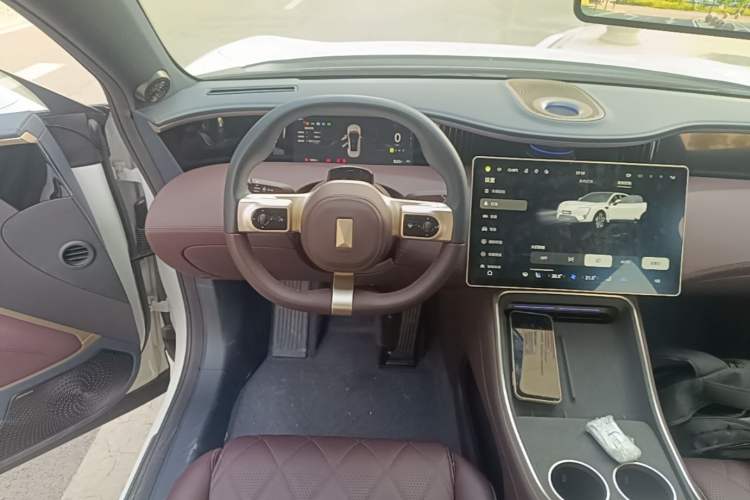 Used Avatr 11 2025 Max Pure Electric Edition Steering Wheel