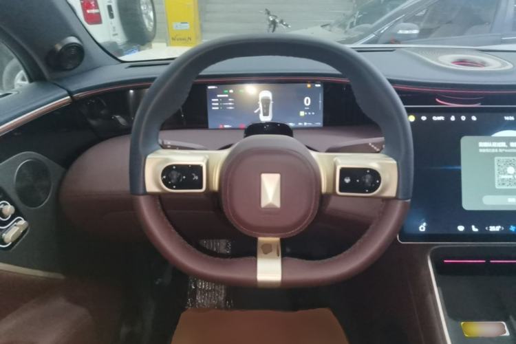 Used Avatr 11 2025 Max Extended-Range Edition Steering Wheel