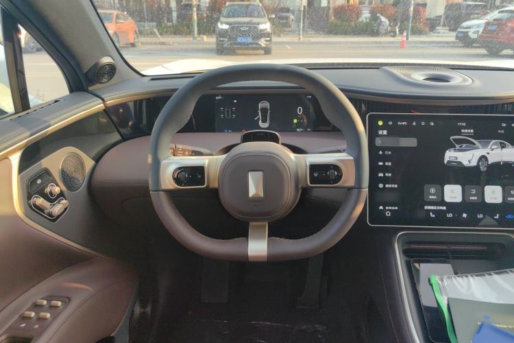 Used Avatr 11 2025 Max Pure Electric Edition Steering Wheel