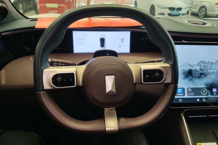 Used Avatr 11 2025 Year Updated Max Extended-Range Version Steering Wheel