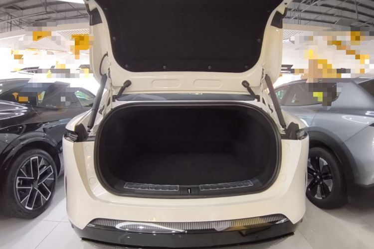 Used Avatr 11 2025 Year Updated Max Extended-Range Version Trunk