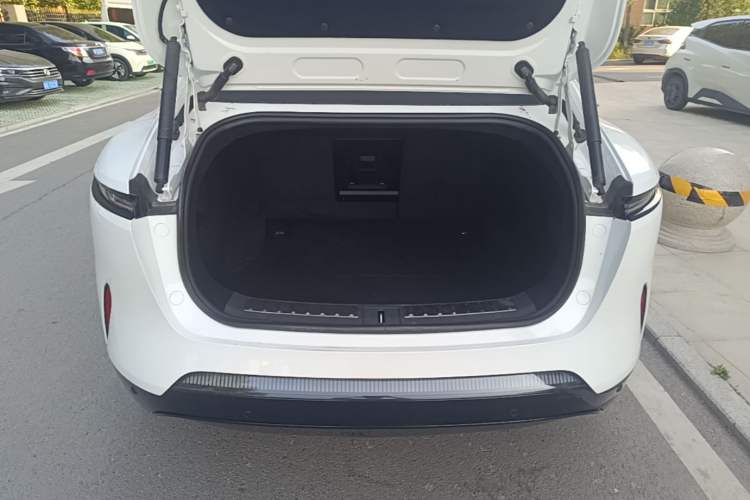Used Avatr 11 2025 Max Pure Electric Edition Trunk