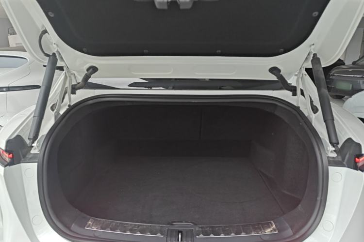 Used Avatr 11 2025 Ultra Extended-Range Edition Trunk