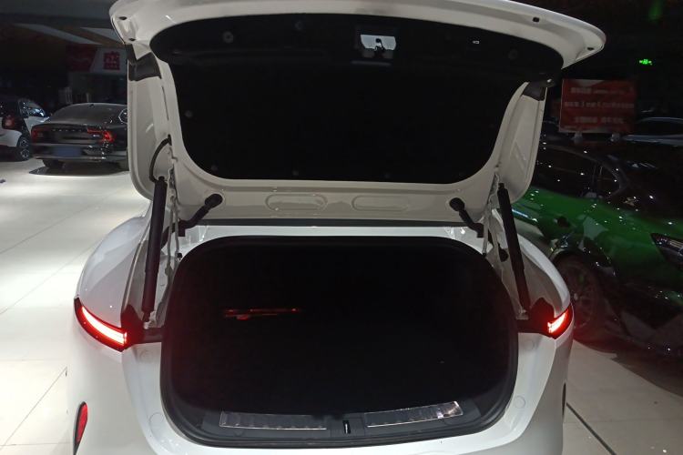Used Avatr 11 2025 Year Updated Max Extended-Range Version Trunk