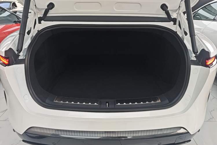 Used Avatr 11 2025 Year Updated Max Extended-Range Version Trunk